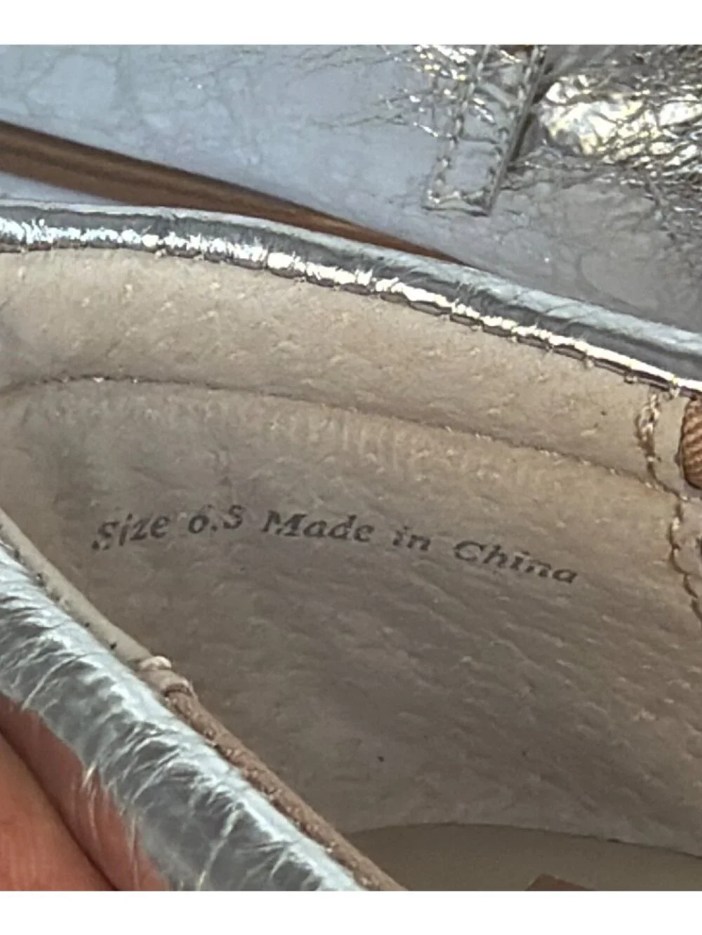 Dolce Vita Reyes Silver Distressed Leather Mary Jane Square-Toe Flats Size 6.5